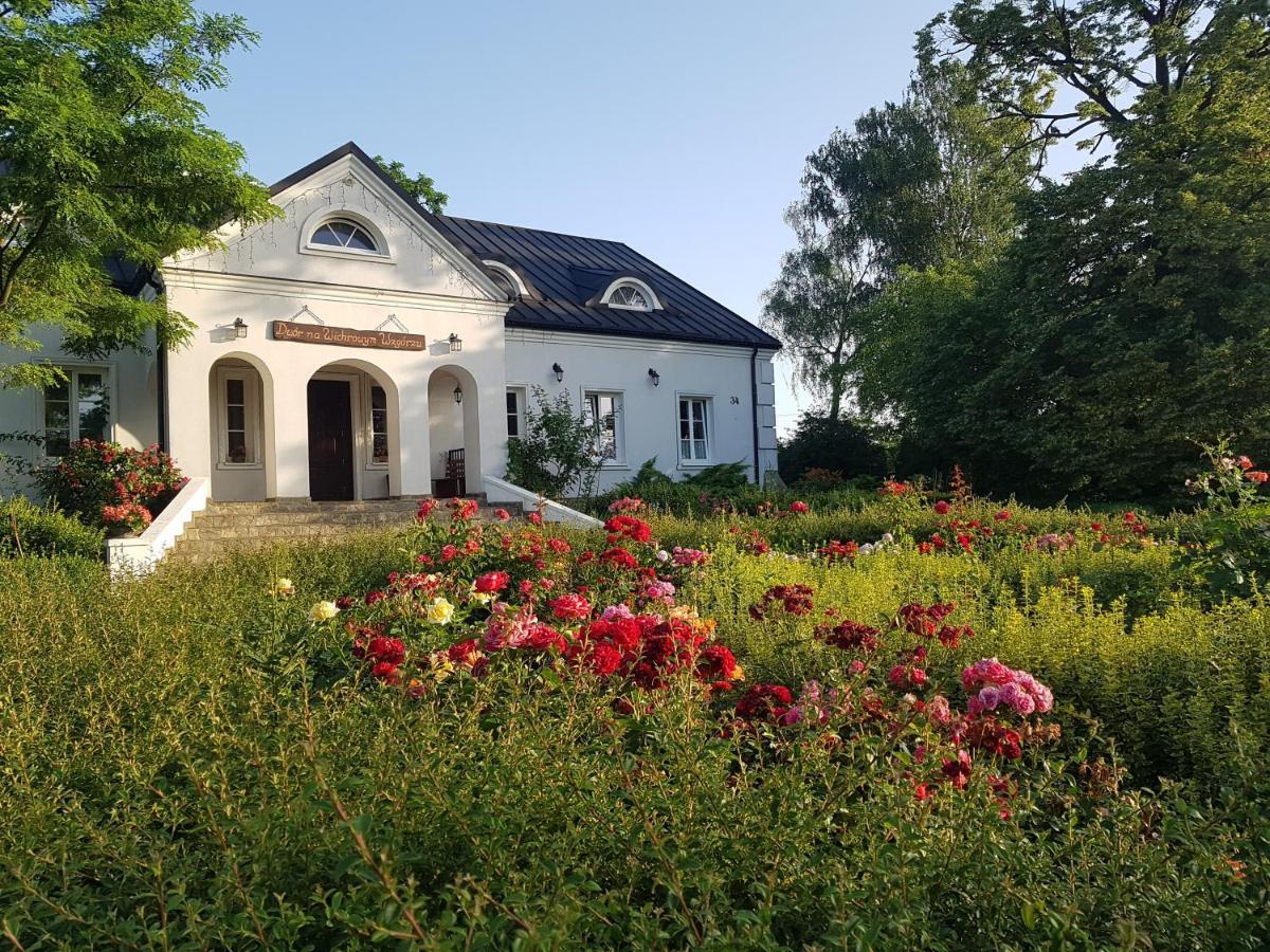 לינה וארוחת בוקר Przybysławice Dwor Na Wichrowym Wzgorzu מראה חיצוני תמונה